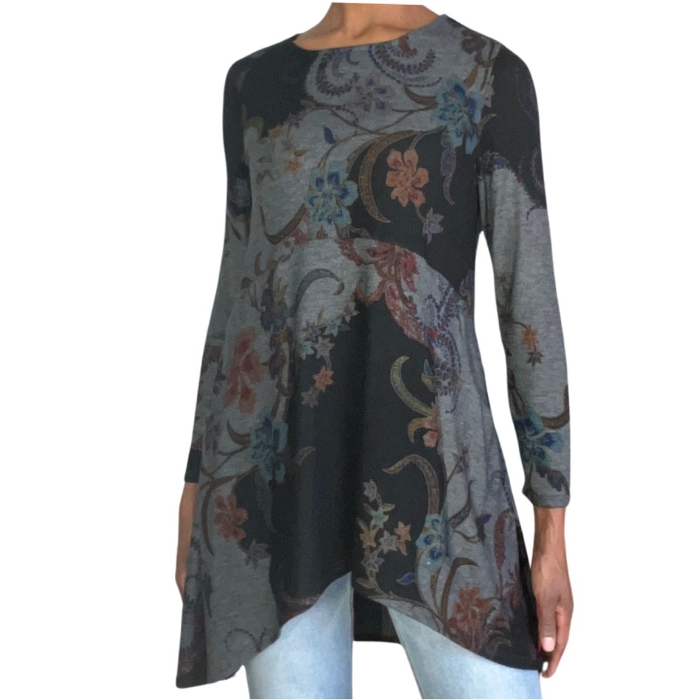 CHICO’S || 3/4 LENGTH SLEEVE BACK BUTTON DOWN PAISLEY SWEATER || SIZE: MEDIUM/8